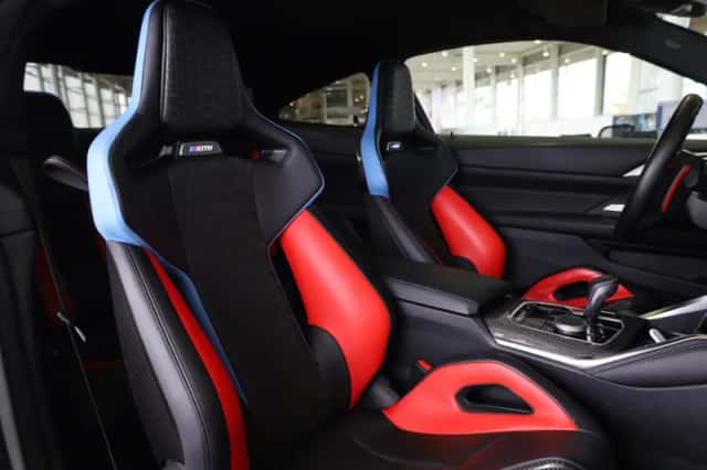 BMW M4 (2021) thumbnail 9