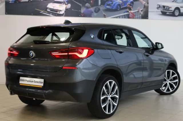 BMW X2 (2019) thumbnail 2