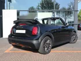 MINI Cabrio (2025) thumbnail 2