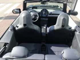 MINI Cabrio (2025) thumbnail 14