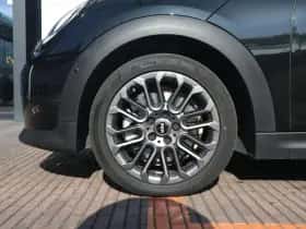 MINI Cabrio (2025) thumbnail 4
