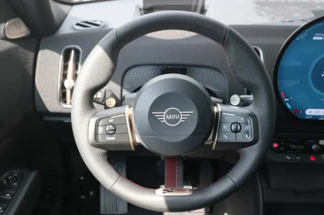 MINI Countryman (2026) thumbnail 18
