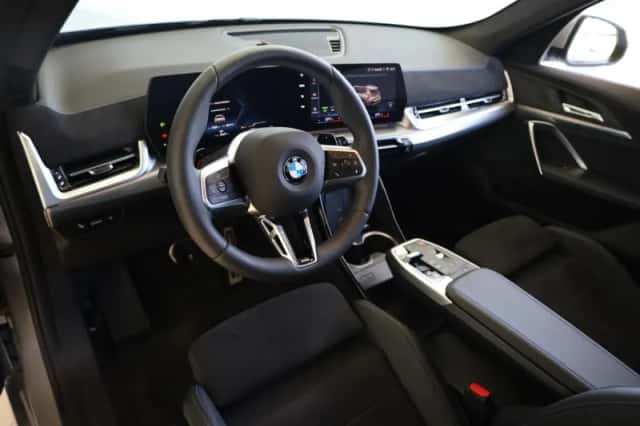 BMW X1 (2025) thumbnail 8