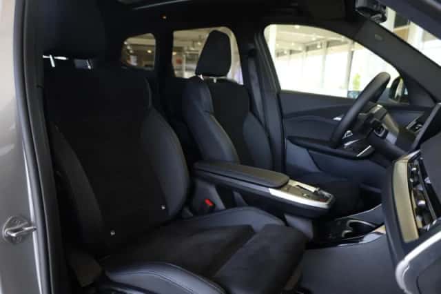 BMW X1 (2025) thumbnail 9