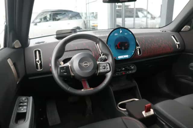 MINI Countryman (2025) thumbnail 3