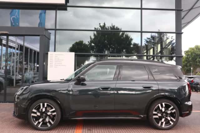 MINI Countryman (2025) thumbnail 6