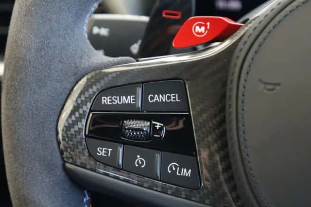 BMW M3 (2023) thumbnail 14