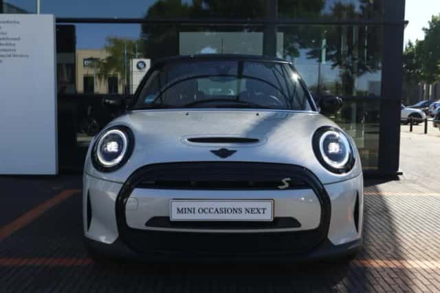 MINI Electric (2021) thumbnail 3