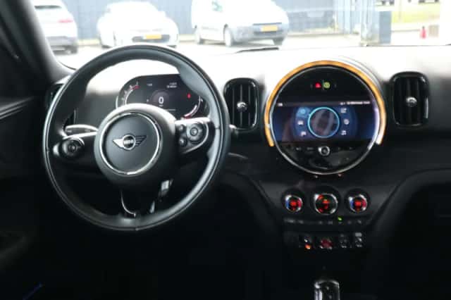 MINI Countryman (2021) thumbnail 8