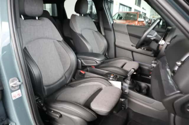 MINI Countryman (2021) thumbnail 9