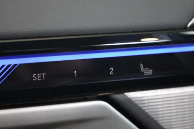 BMW i5 (2026) thumbnail 23