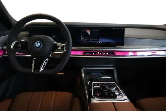 BMW i7 (2026) thumbnail 11