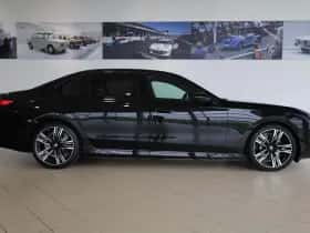 BMW i7 (2026) thumbnail 3