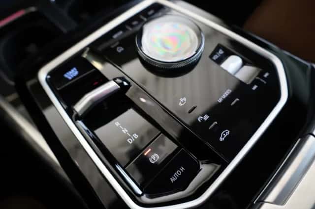BMW i7 (2026) thumbnail 24