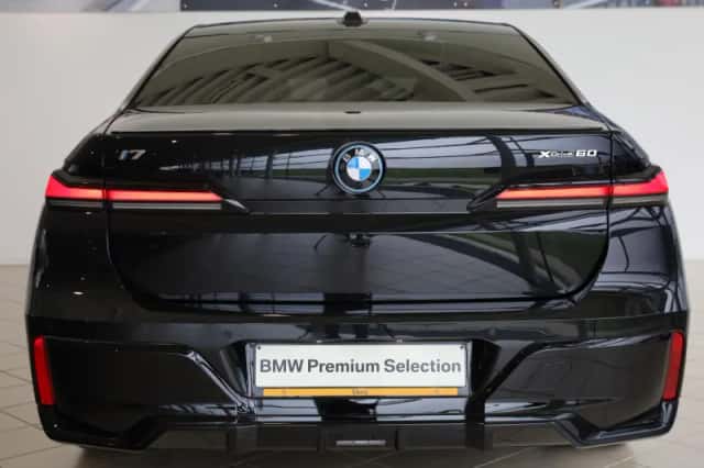 BMW i7 (2026) thumbnail 5