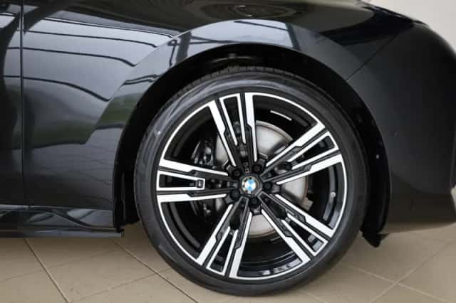 BMW i7 (2026) thumbnail 7