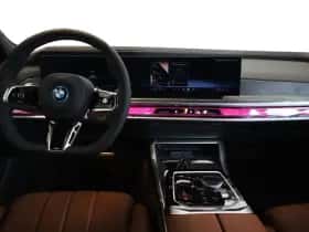 BMW i7 (2026) thumbnail 10