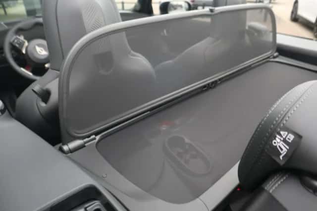 MINI Cabrio (2026) thumbnail 14