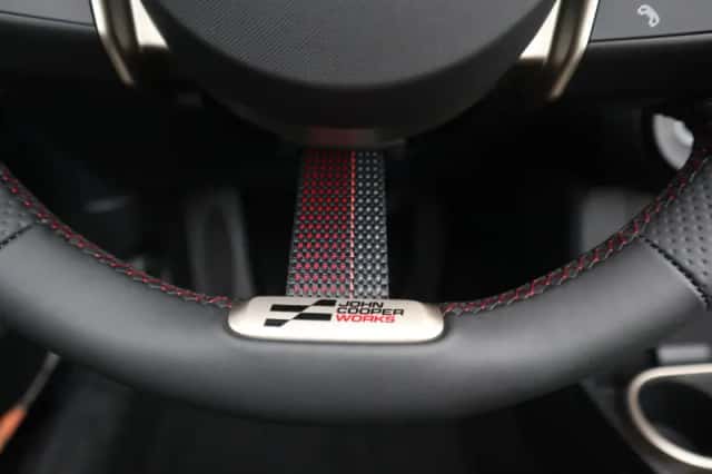 MINI Cabrio (2026) thumbnail 17