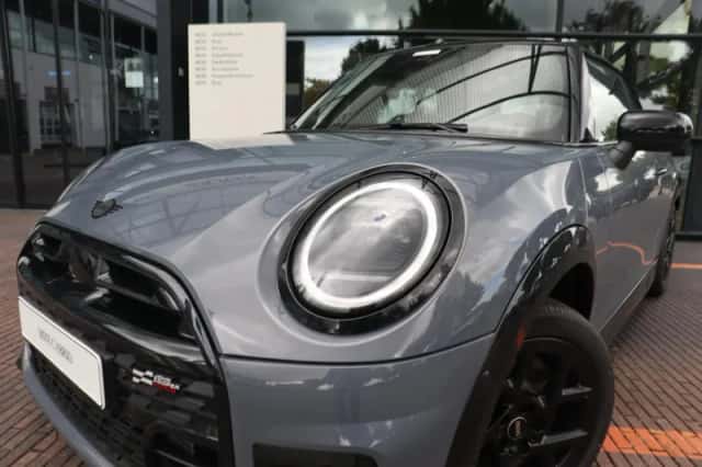 MINI Cabrio (2026) thumbnail 7
