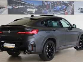 BMW X4 (2022) thumbnail 2