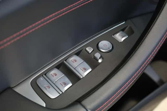 BMW X4 (2022) thumbnail 23