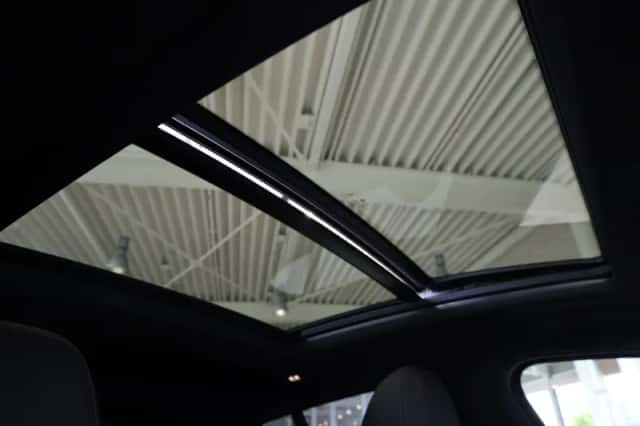 BMW X4 (2022) thumbnail 29