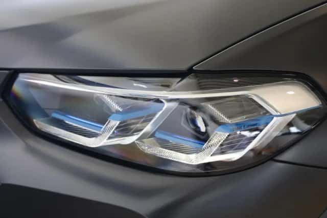 BMW X4 (2022) thumbnail 36