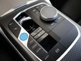 BMW i4 (2023) thumbnail 21
