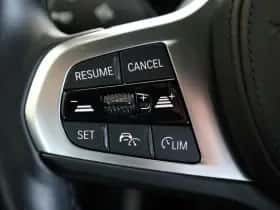 BMW i4 (2023) thumbnail 25
