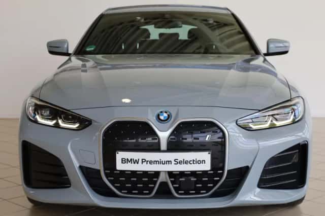 BMW i4 (2023) thumbnail 4
