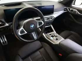 BMW i4 (2023) thumbnail 7