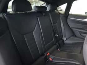 BMW i4 (2023) thumbnail 9
