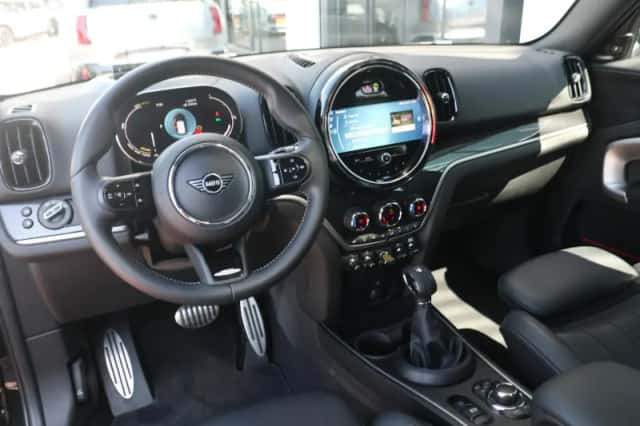 MINI Countryman (2022) thumbnail 3