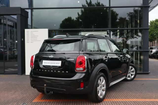 MINI Countryman (2019) thumbnail 2