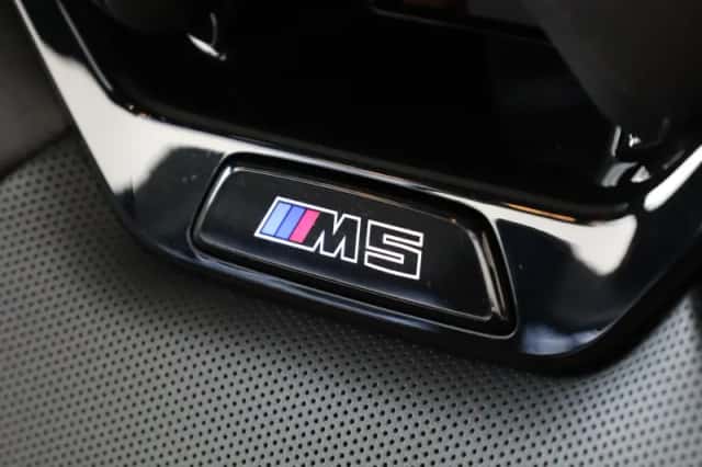 BMW 5-Serie (2025) thumbnail 43