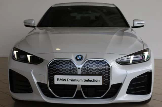 BMW i4 (2026) thumbnail 4