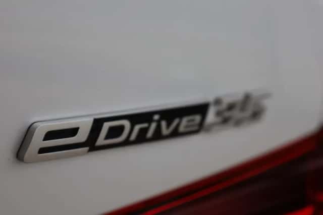 BMW i4 (2026) thumbnail 32