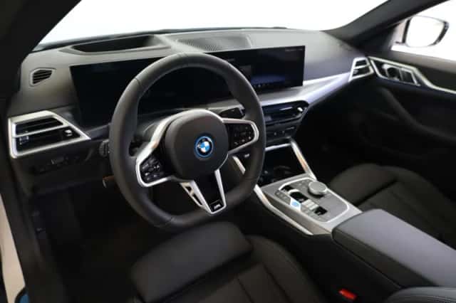 BMW i4 (2026) thumbnail 8