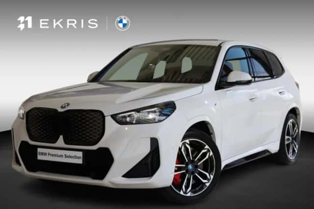 BMW iX1 (2024) thumbnail 1