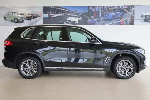 BMW X5 (2022) thumbnail 3