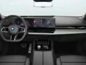 BMW i5 (2026) thumbnail 3