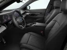 BMW i5 (2026) thumbnail 4