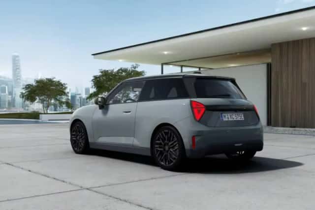 MINI Cooper (2026) thumbnail 2