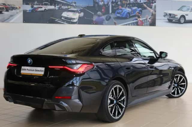 BMW i4 (2024) thumbnail 3