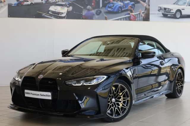 BMW M4 (2022) thumbnail 2