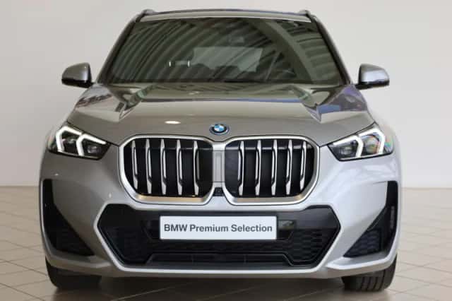 BMW X1 (2023) thumbnail 5