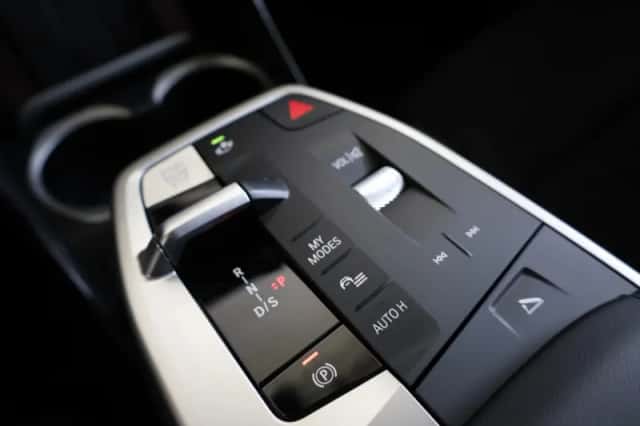 BMW X2 (2025) thumbnail 24