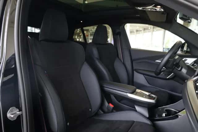 BMW X2 (2025) thumbnail 9