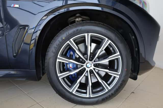 BMW X5 (2020) thumbnail 6